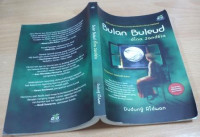Bulan Buleud; dina jandela